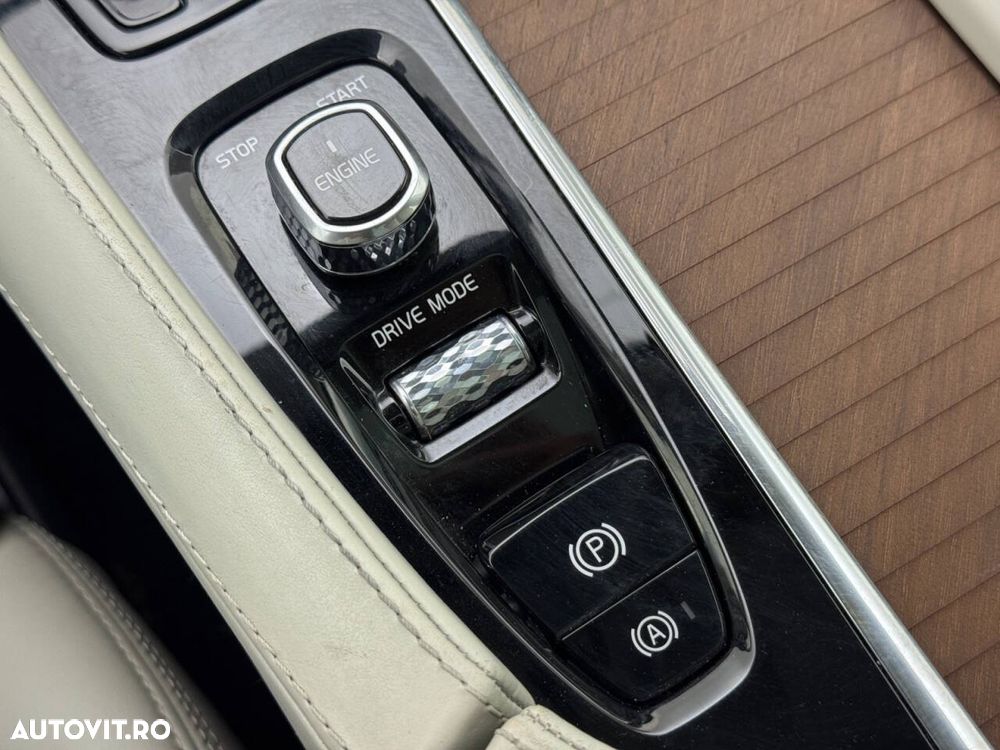 Volvo XC 90 T8 Twin Engine AWD Inscription - 10