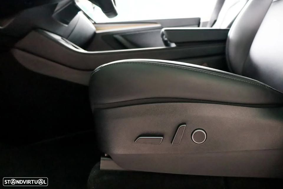 Tesla Model Y Long Range Tração Integral - 8