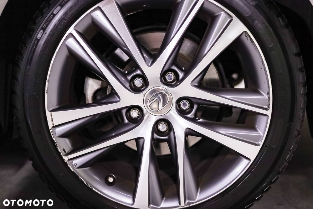 Lexus IS 200t / 300 Elegance - 8