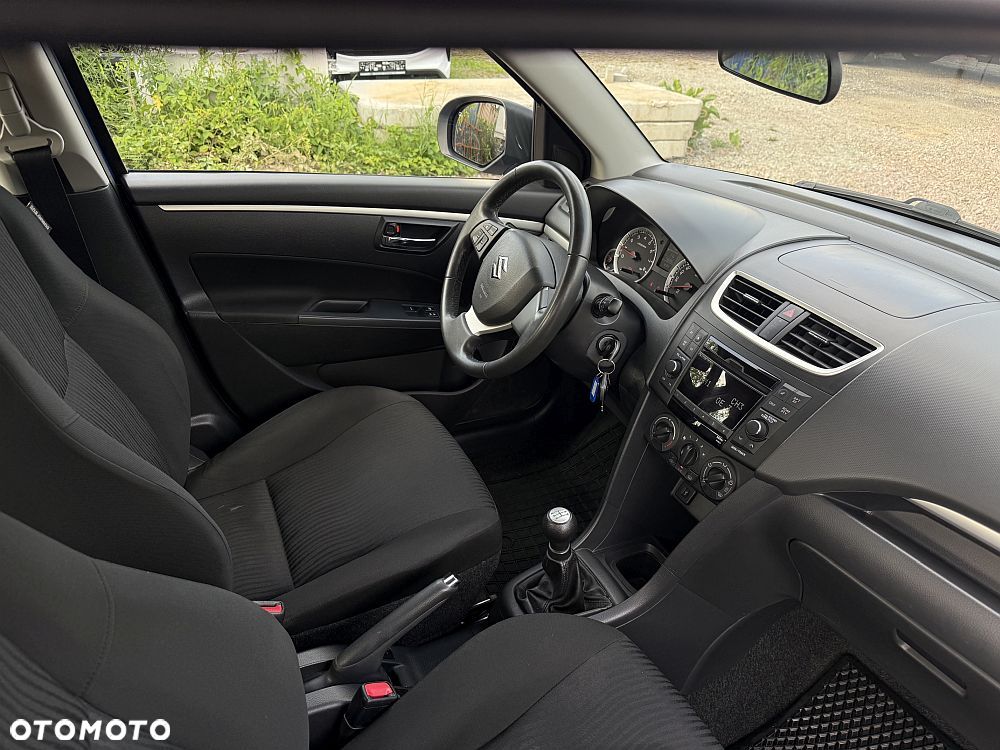 Suzuki Swift - 6
