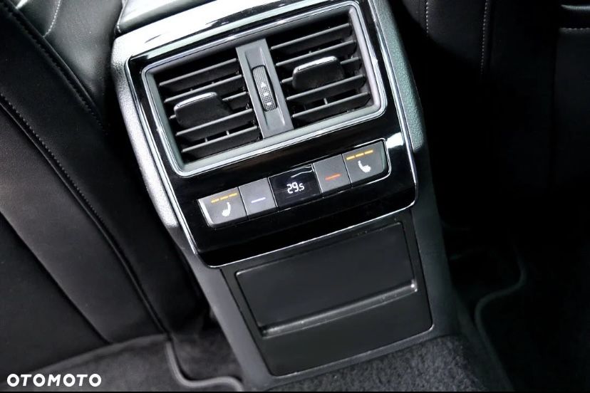 Skoda Superb 2.0 TDI 4x4 L&K DSG - 23