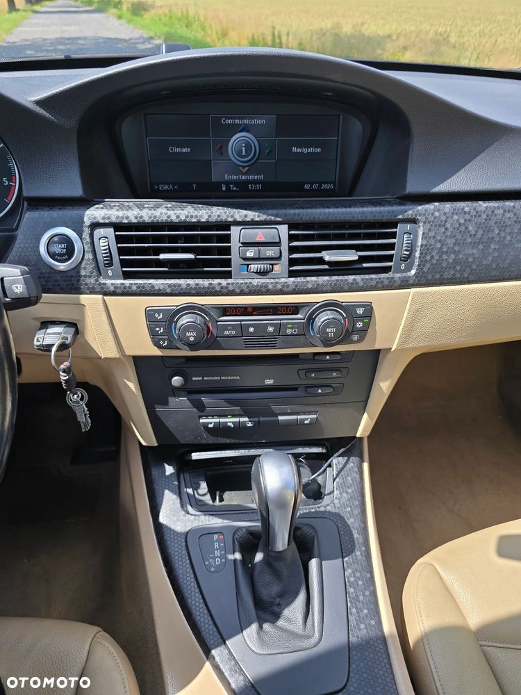 BMW Seria 3 320d DPF - 10