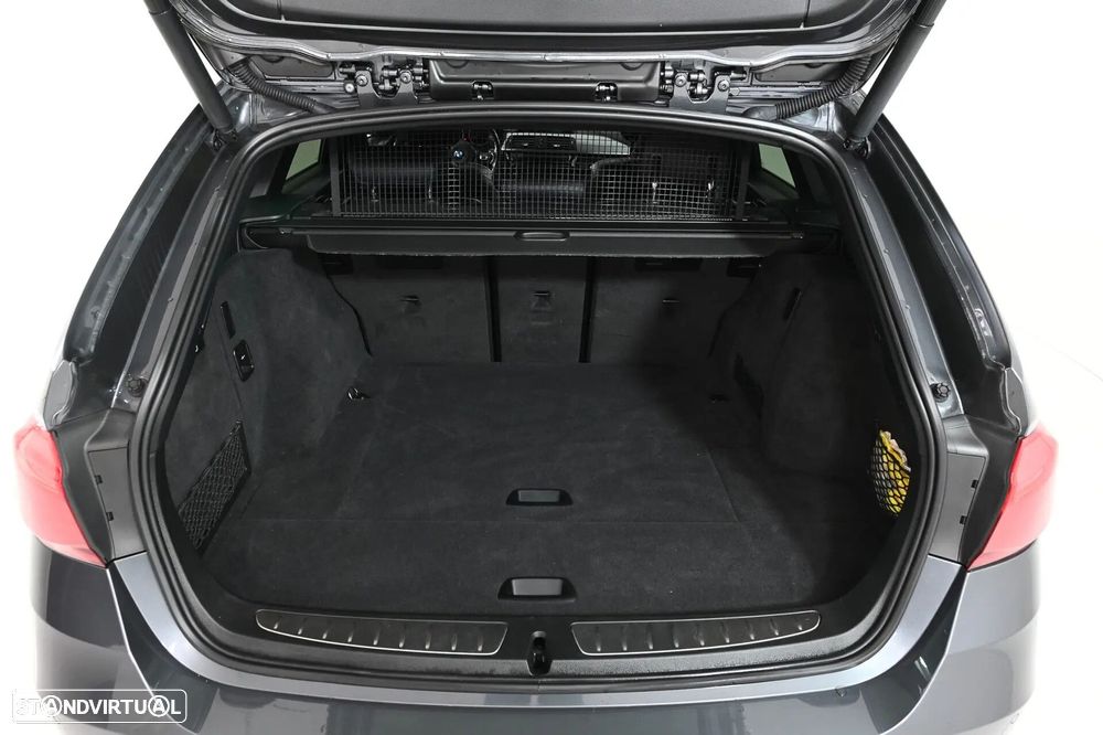 BMW 318 d Pack M Auto - 9