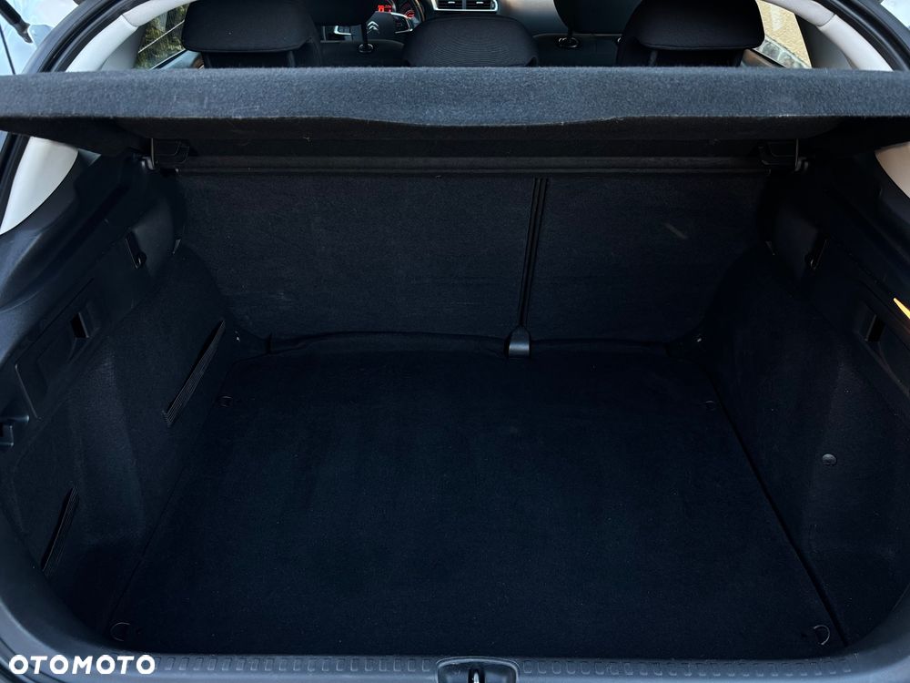 Citroën C4 VTi 120 Attraction - 19