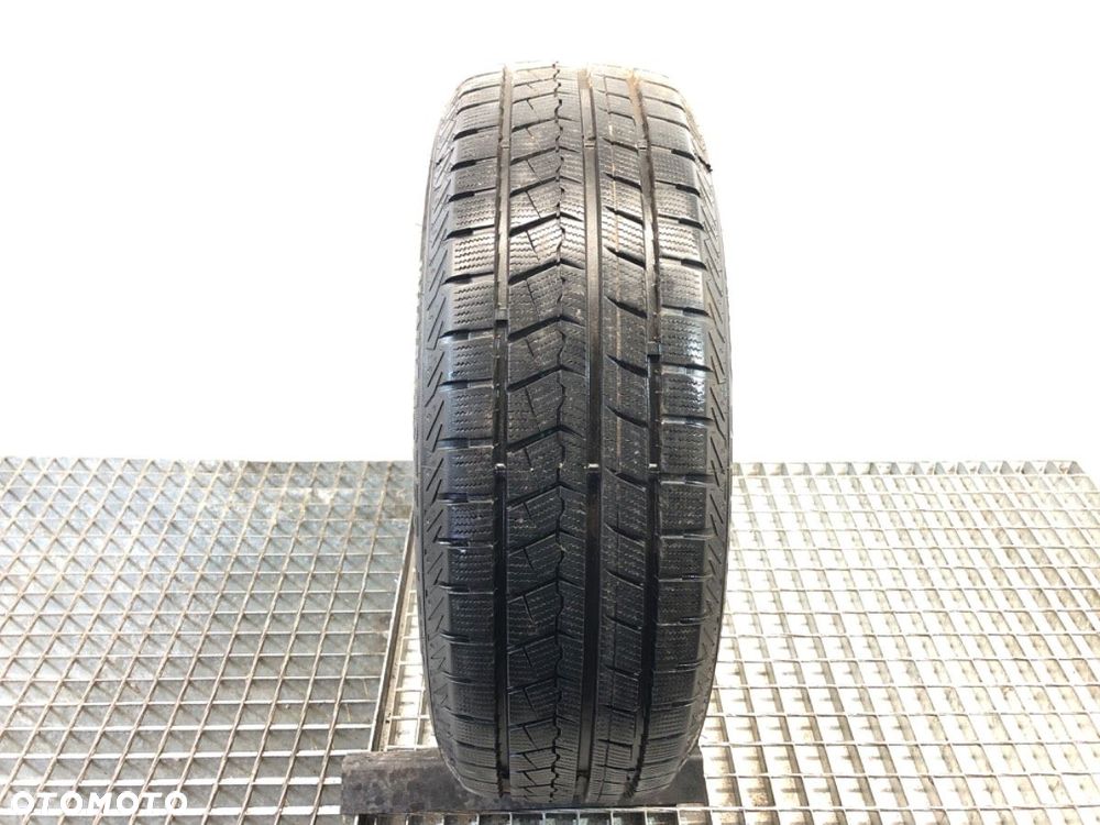 OPONA ZIMA 1X 215/60 17" ARIVO - 1