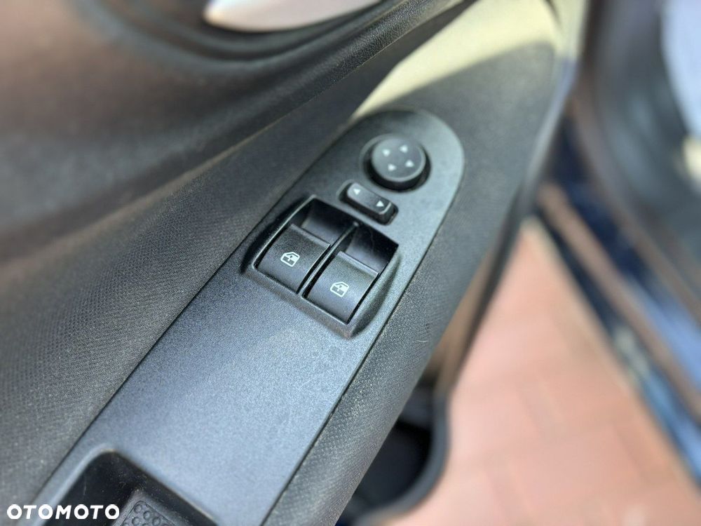 Fiat Grande Punto - 14