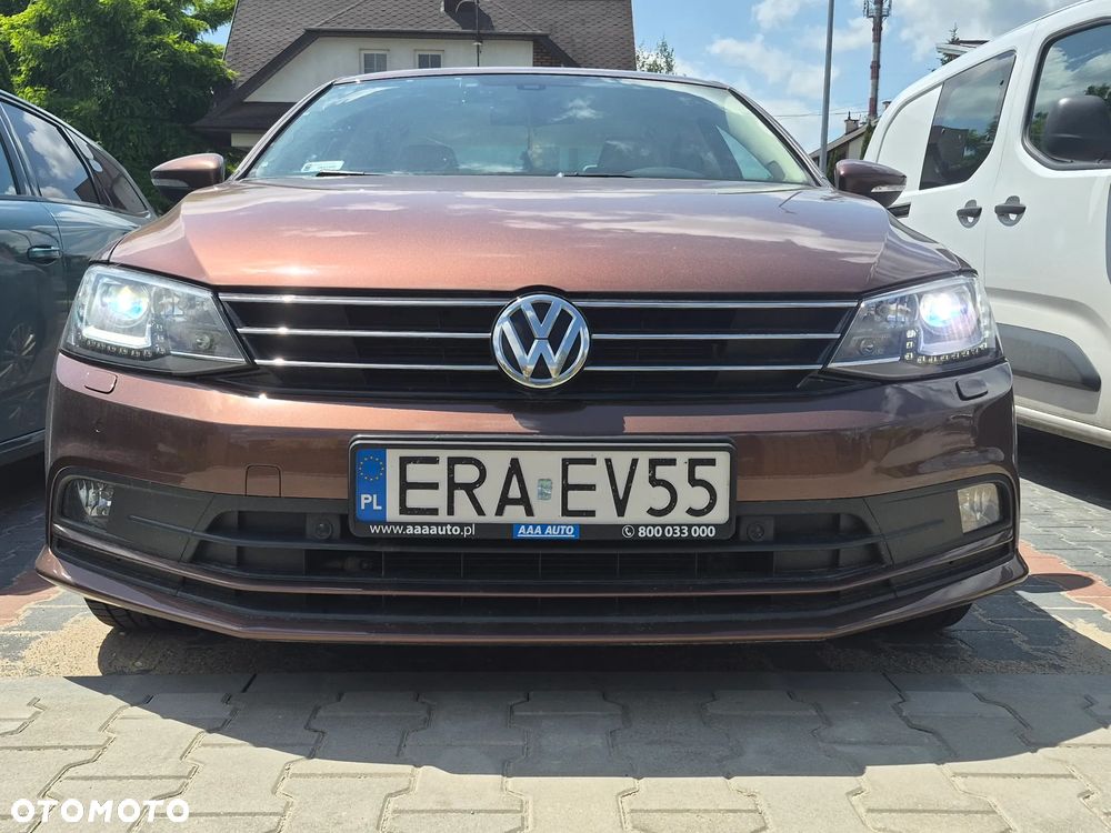 Volkswagen Jetta 1.4 TSI BMT Comfortline - 12