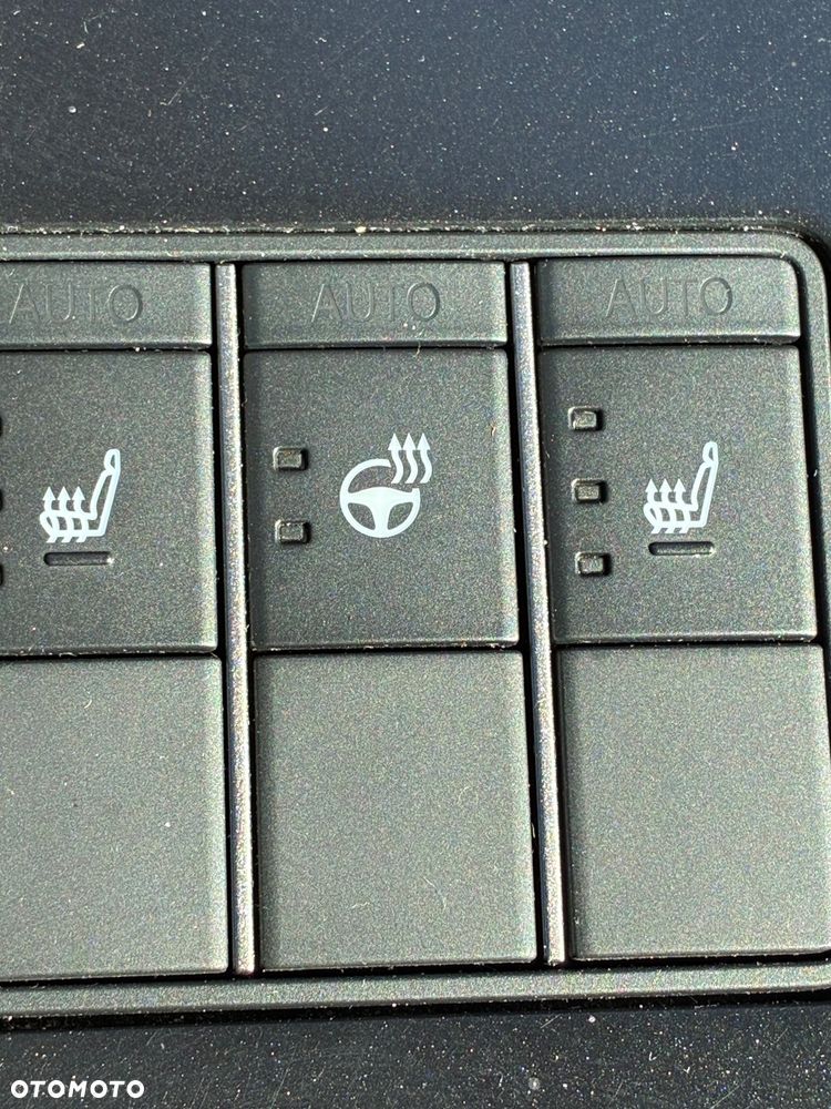 Lexus UX 250h F Sport 2WD - 22