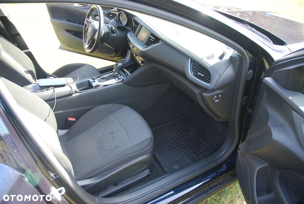 Opel Insignia - 10