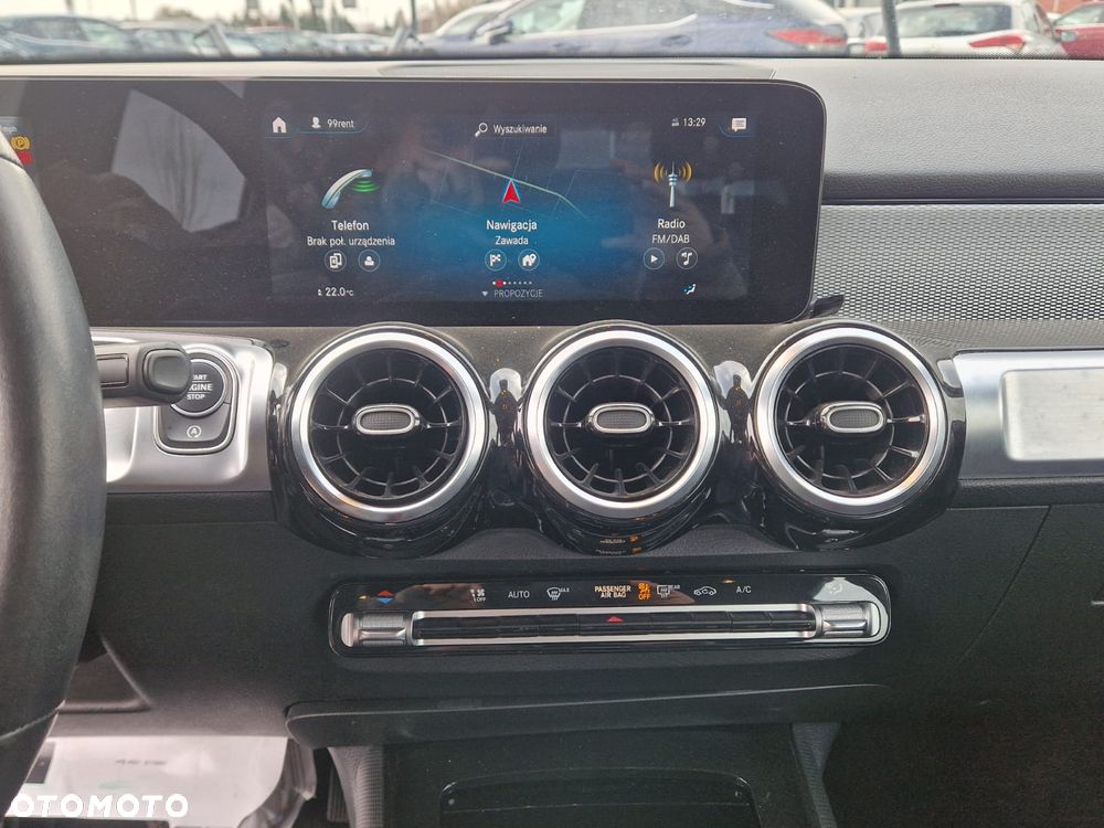 Mercedes-Benz GLB 200 Progressive 7G-DCT - 9