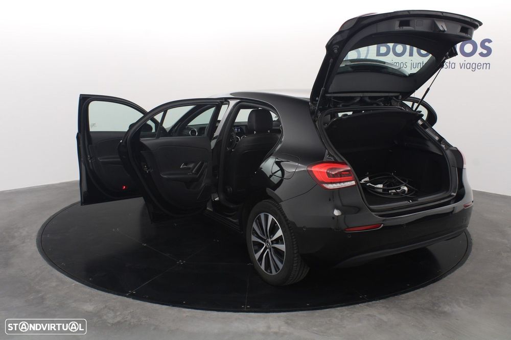 Mercedes-Benz A 250 e Style Plus - 13