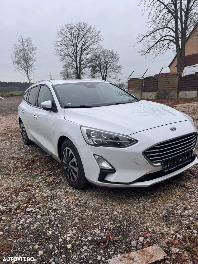 Ford Focus 1.0 EcoBoost Start-Stopp-System Aut. ACTIVE - 2