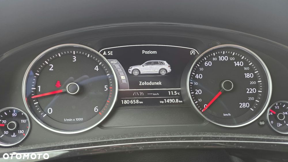 Volkswagen Touareg 3.0 V6 TDI BMT X-Edition - 30
