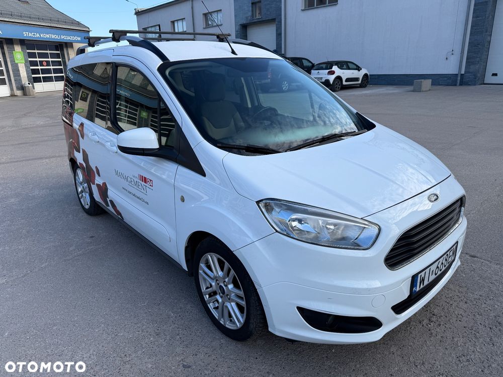 Ford Tourneo Courier 1.0 EcoBoost Ambiente - 4