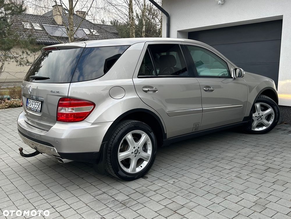 Mercedes-Benz ML 320 CDI 4Matic 7G-TRONIC Edition 10 - 17