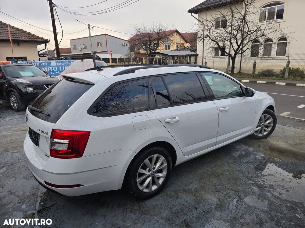 Skoda Octavia 1.5 TSI e-TEC DSG Clever - 6
