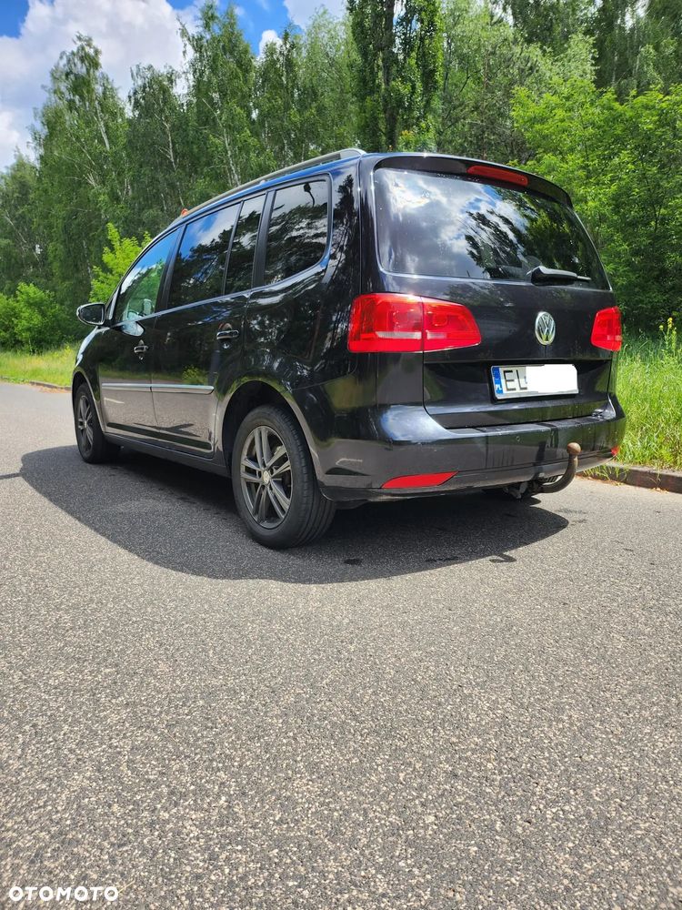 Volkswagen Touran 2.0 TDI Highline - 2