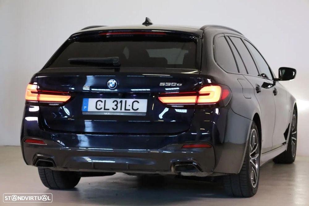 BMW 530 e Pack Desportivo M - 21