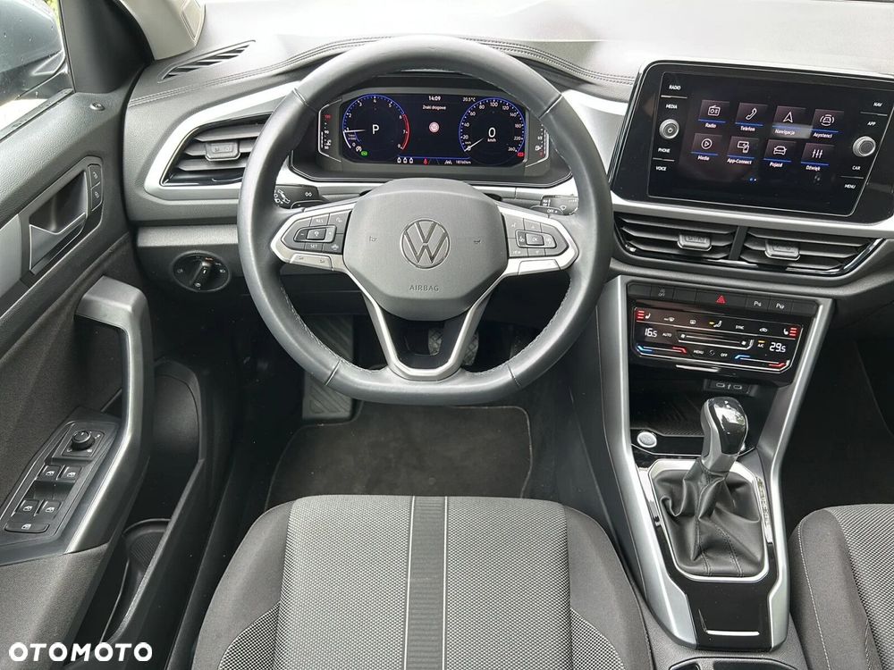 Volkswagen T-Roc - 25