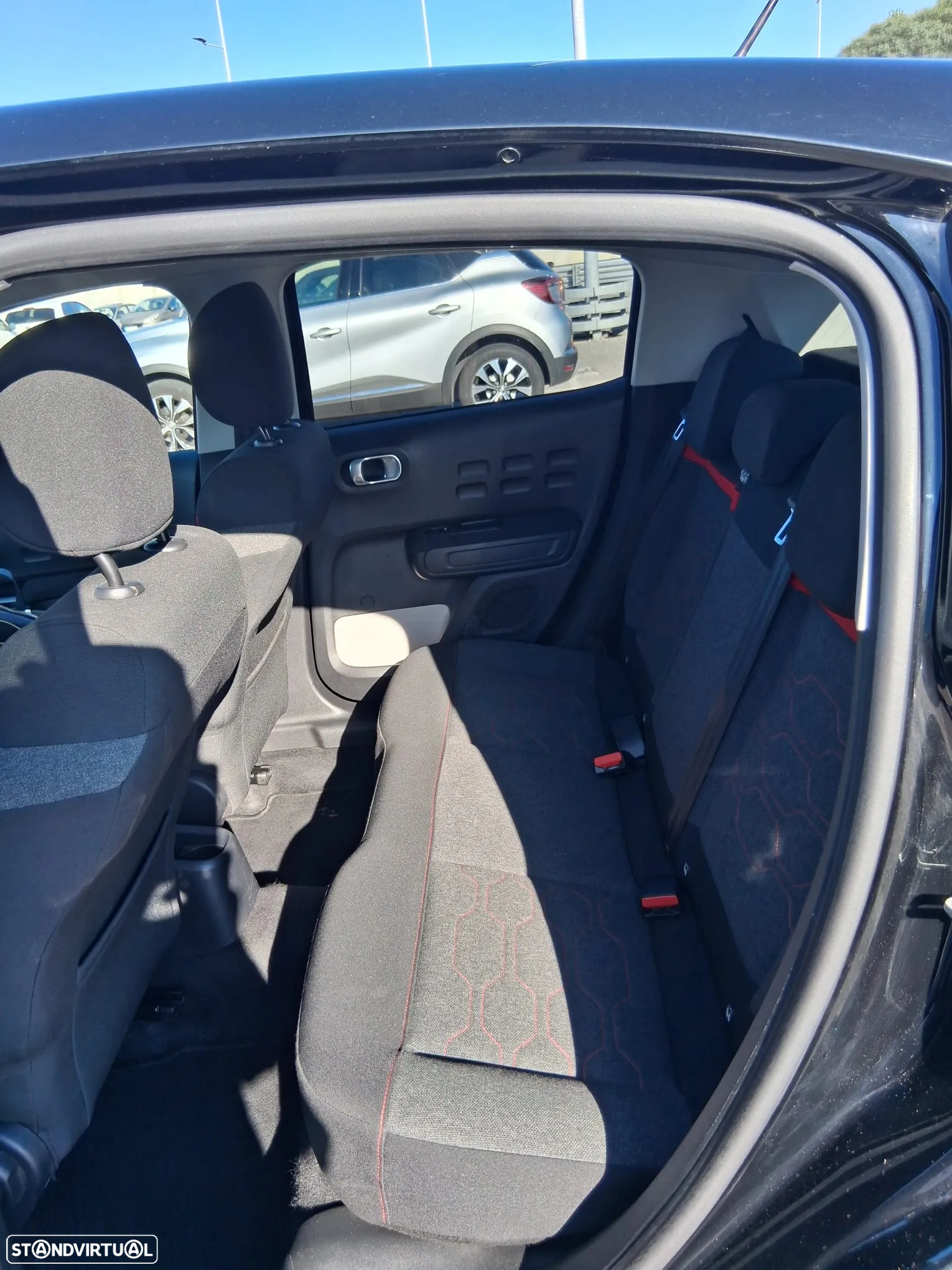 Citroën C3 1.2 PureTech Shine - 8