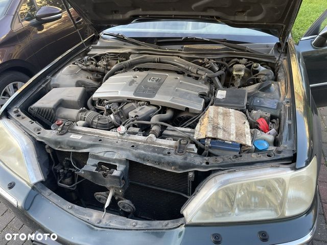 Honda Legend 3.5 - 10