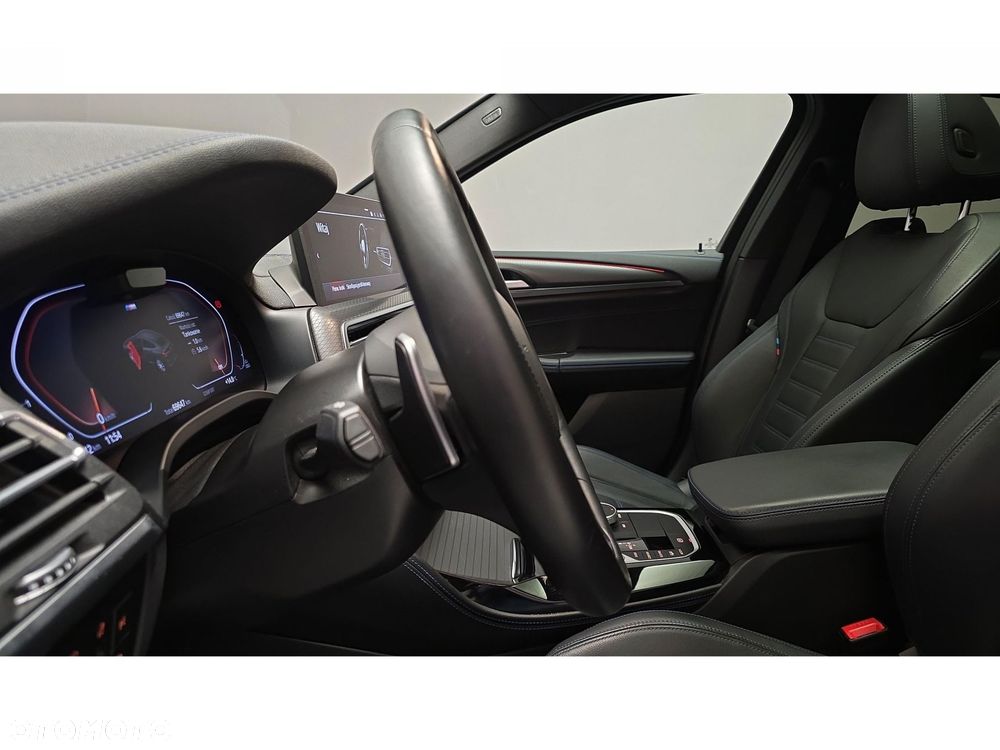 BMW X4 - 29