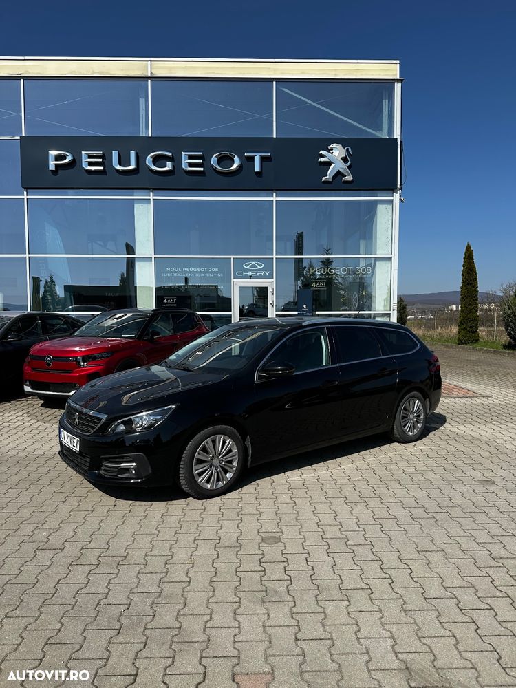 Peugeot 308 1.2 L PureTech Turbo Allure - 1