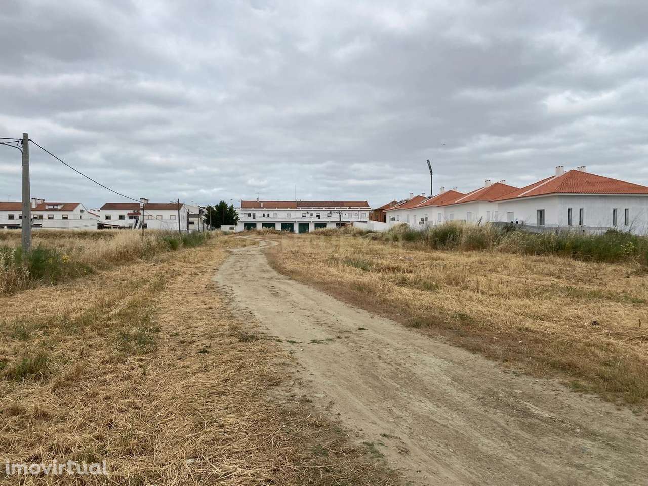 TERRENO COM PROJECTO APROVADO 18 LOTES PARA CONSTRUÇÃO DE MORADIAS EM  - Grande imagem: 3/28