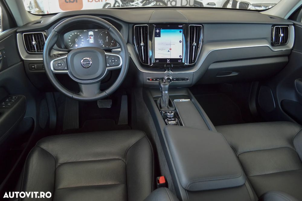 Volvo XC 60 D4 AWD Geartronic Momentum - 23