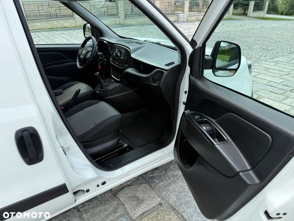Fiat Doblo Furgon 1035 Kg Ładowność - 14