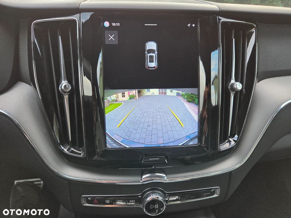 Volvo XC 60 B4 D AWD Ultimate Bright - 34