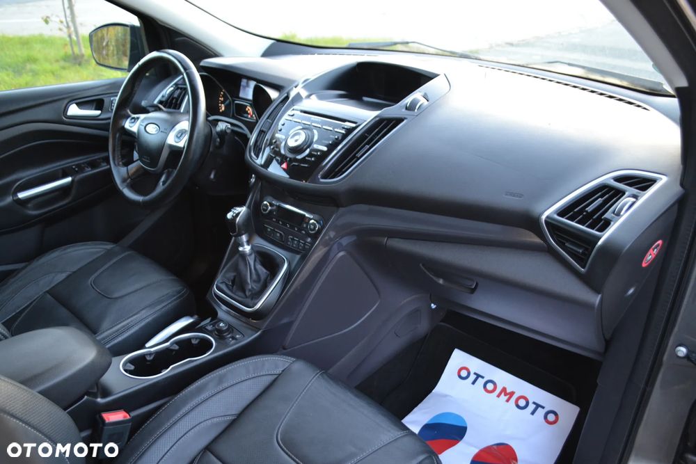 Ford Kuga 2.0 TDCi 4x4 Titanium - 24