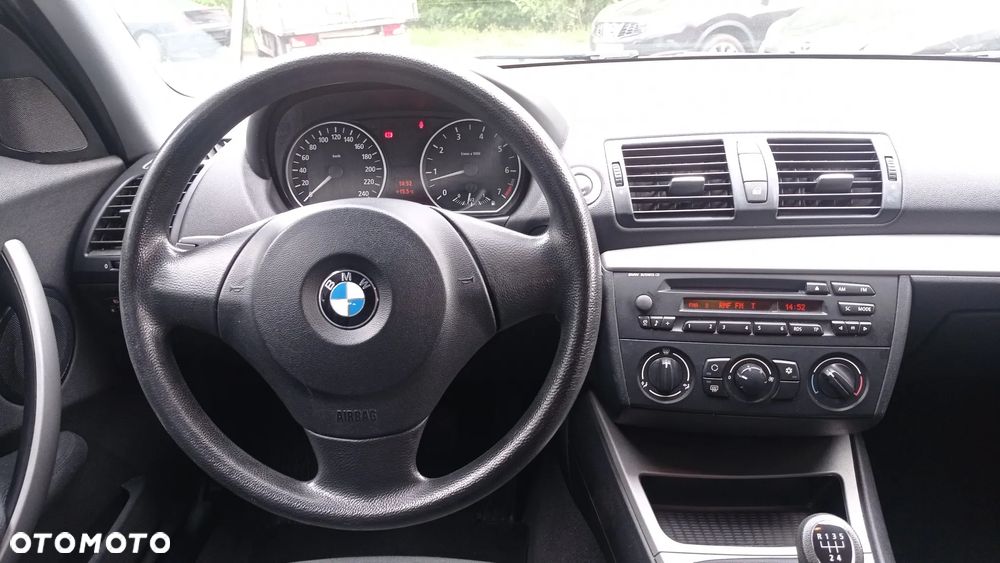 BMW Seria 1 - 39