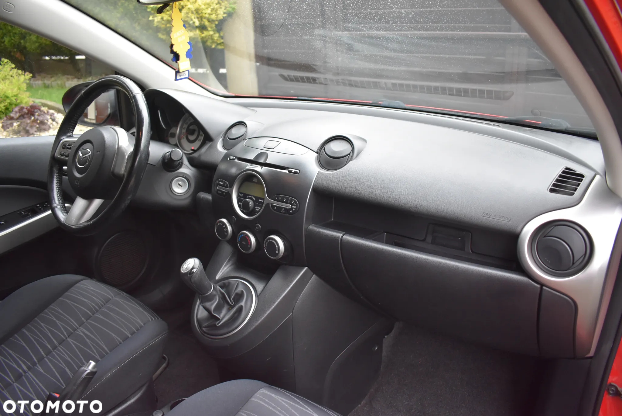 Mazda 2 1.3 Exclusive - 23