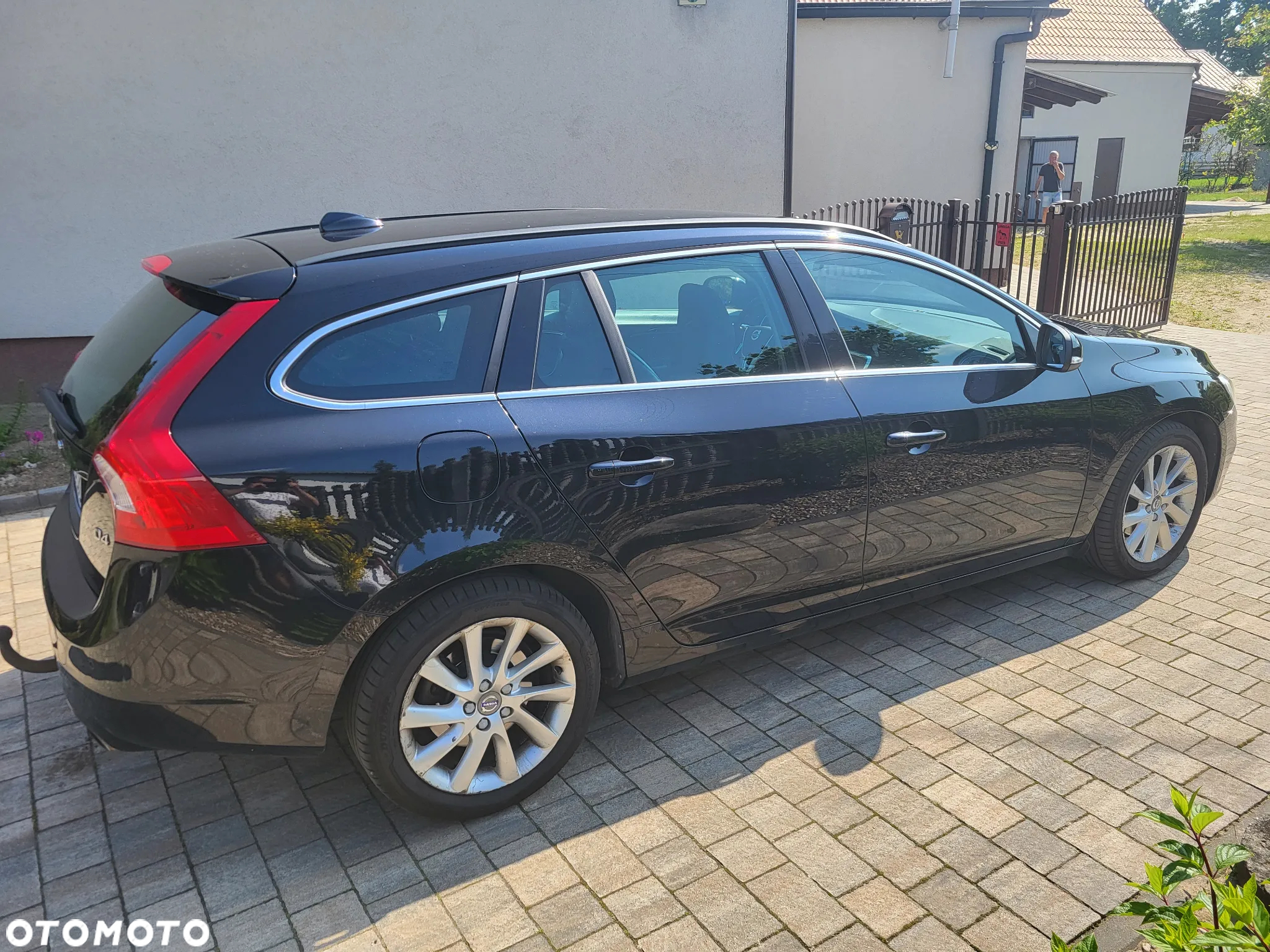 Volvo V60 ver-d4-drive--e-momentum - 3
