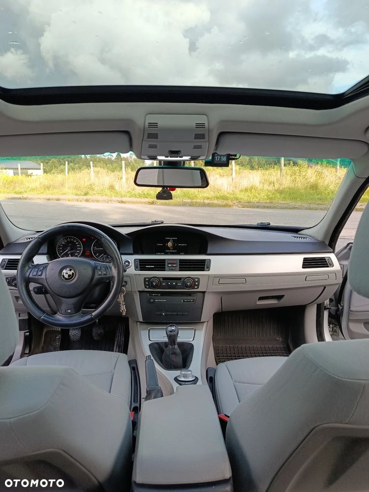 BMW Seria 3 320d - 8