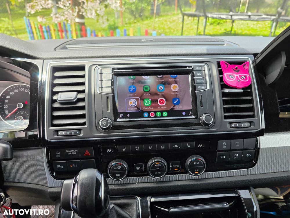 Volkswagen Multivan - 10