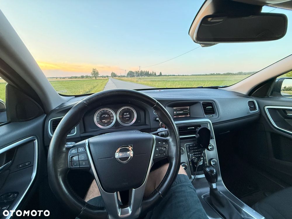 Volvo S60 D3 Kinetic - 13