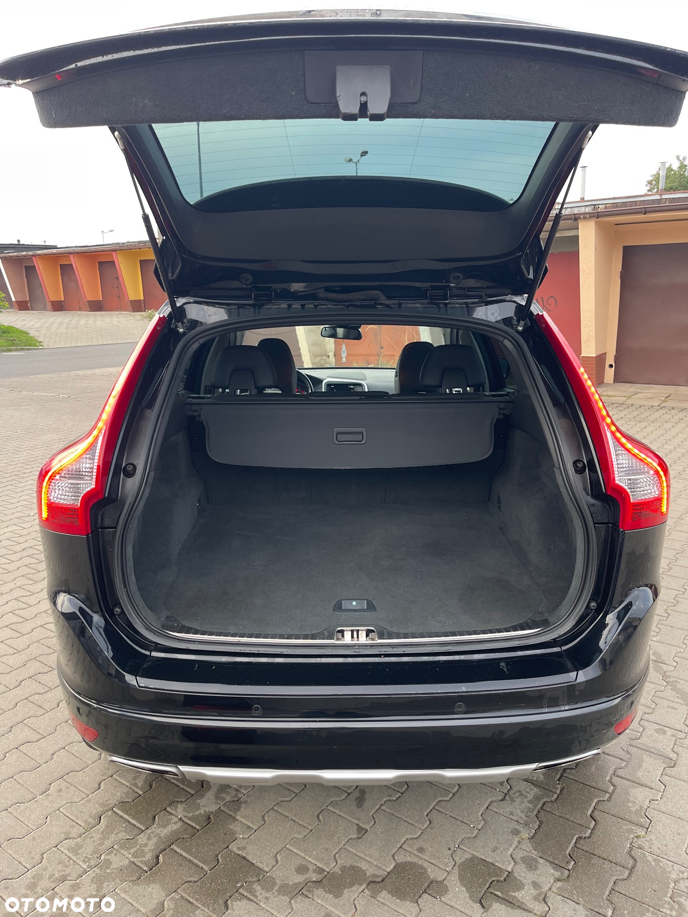 Volvo XC 60 D4 Drive-E Momentum - 11