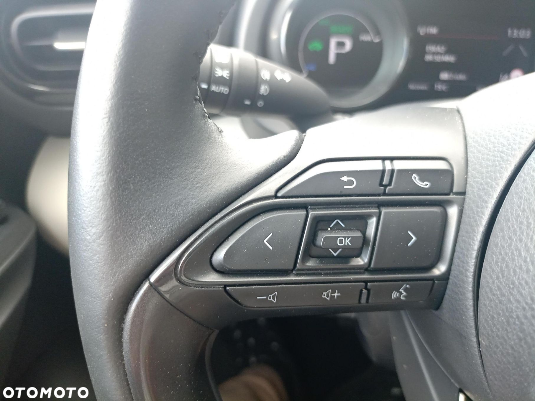 Toyota Yaris Hybrid 1.5 Executive - 21