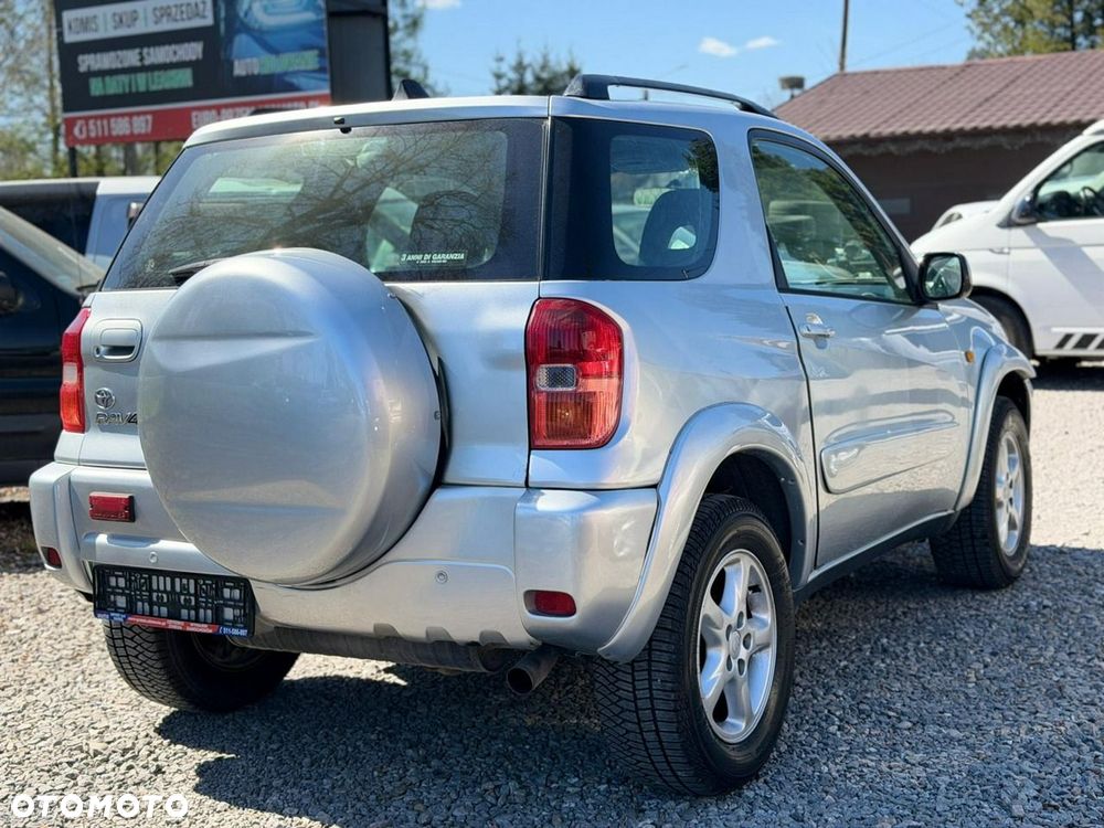 Toyota RAV4 - 3