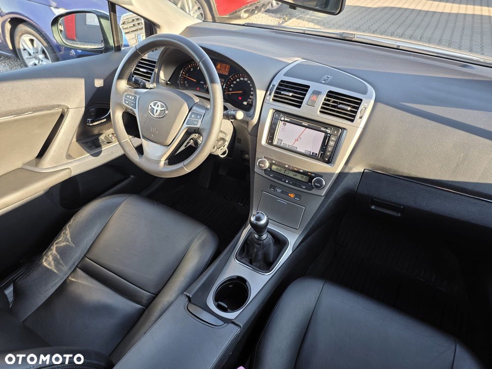 Toyota Avensis 2.0 D-4D Executive - 14