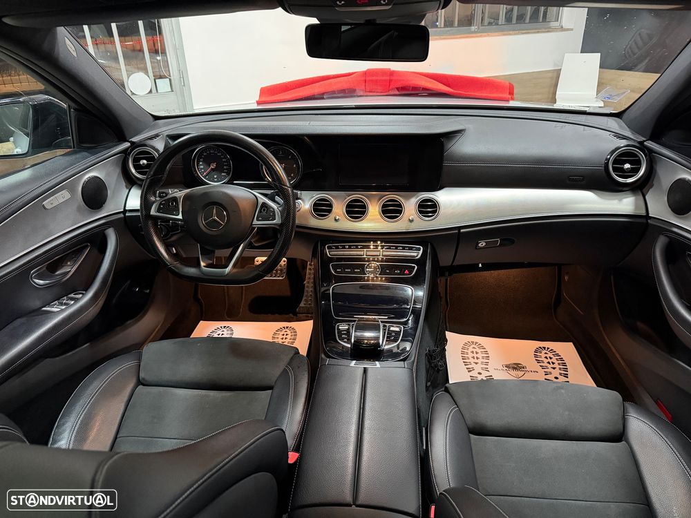 Mercedes-Benz E 220 d 4Matic 9G-TRONIC AMG Line - 10