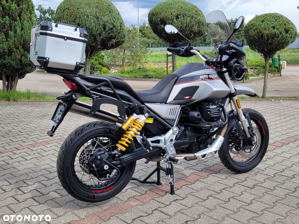 Moto Guzzi V85 - 18