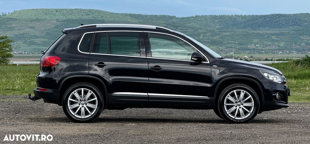 Volkswagen Tiguan 2.0 TDI DPF 4Motion BlueMotion Technology DSG Cup Track & Style - 24