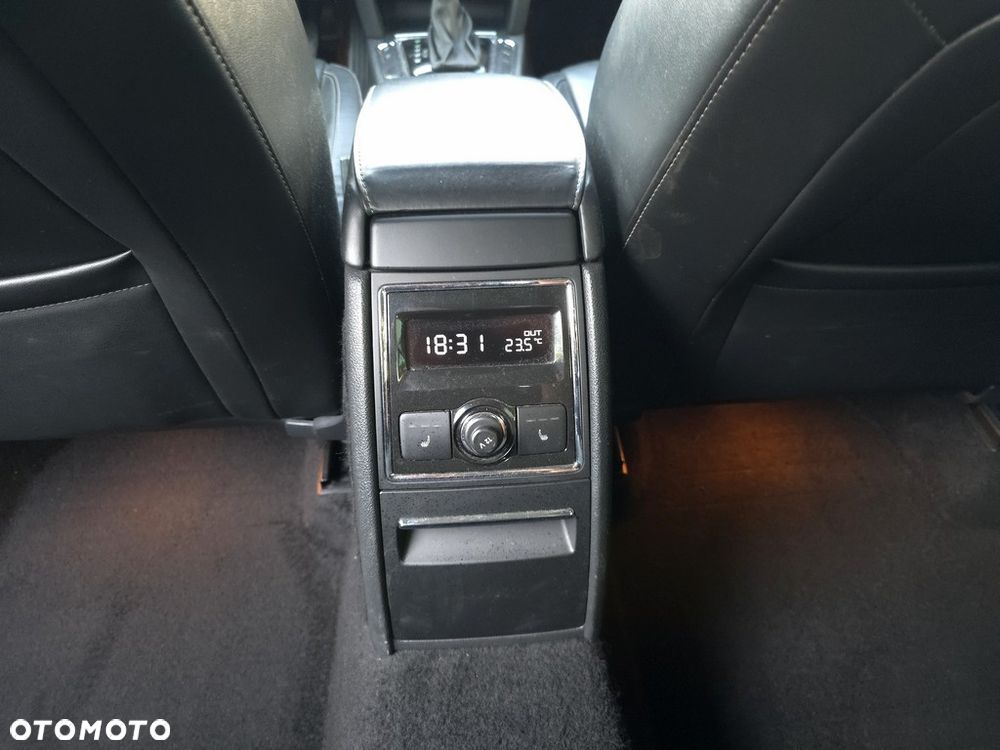 Skoda Superb 2.0 TDI Platinum DSG - 13