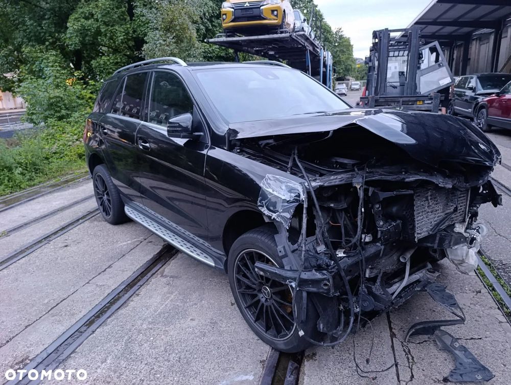Mercedes-Benz ML 350 BlueTEC 4MATIC 7G-TRONIC - 3