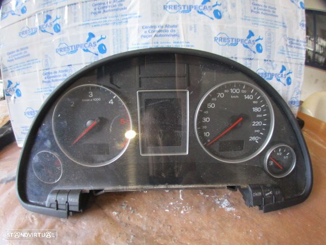 Quadrante 0263626035 8E0920900K  AUDI A4 B6 2003 1.9TDI 130CV 4P AZUL KM/H  DIGITAL AUDI A4  8E FASE 1 2003 1.9TDI 130CV 4P PRETO - 1