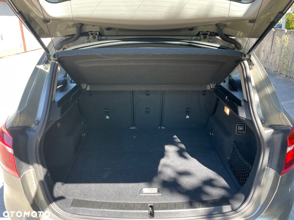 BMW Seria 2 218i - 21