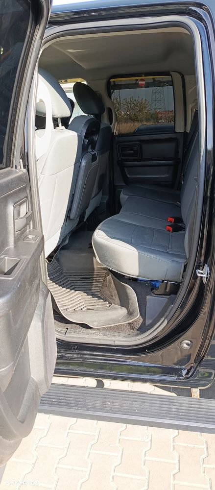 Dodge RAM 1500 5.7 4x4 - 12